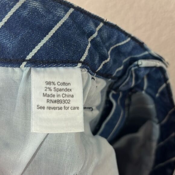 SO Blue Striped Cuffed Hem High Rise Shortie Jeans Shorts Women's‎ Size 13/31 - Picture 5 of 6